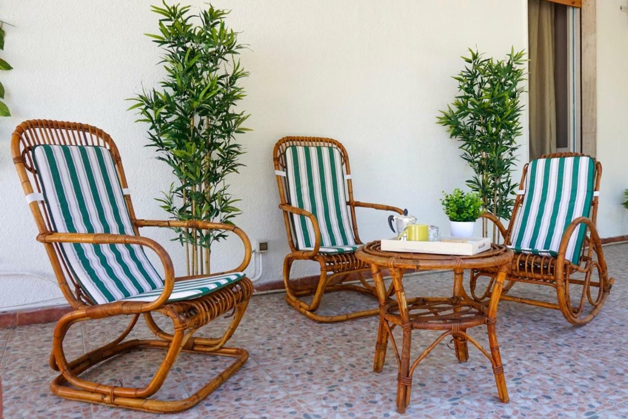 פלומיני די קווארטו Villa Aurelia -Seafront Apartment With Patio מראה חיצוני תמונה